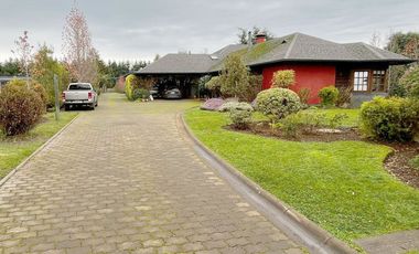 Arrendamos hermosa casa en Condominio Lomas del Carmen, Temuco.