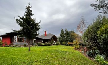 Arrendamos hermosa casa en Condominio Lomas del Carmen, Temuco.