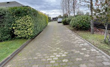 Arrendamos hermosa casa en Condominio Lomas del Carmen, Temuco.