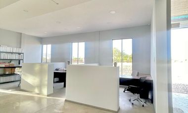 RENTA MODERNAS OFICINAS CON BODEGA CARRETERA 26 EN HERMOSILLO