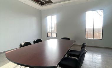 RENTA MODERNAS OFICINAS CON BODEGA CARRETERA 26 EN HERMOSILLO