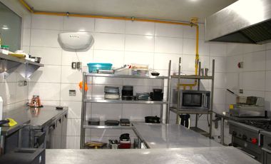 ARRIENDA PROPIEDAD COMERCIAL ART DECO EN BARRIO BELLAVISTA, PROVIDENCIA (ANTONIA LOPEZ DE BELLO)