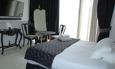 ARRIENDA PROPIEDAD COMERCIAL ART DECO EN BARRIO BELLAVISTA, PROVIDENCIA (ANTONIA LOPEZ DE BELLO)