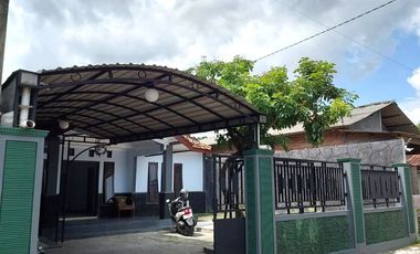 Rumah Luas dan Apik dekat Candi Prambanan