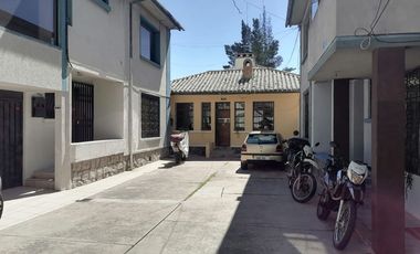 Casa en Venta Centro Norte, La Pradera, Quito