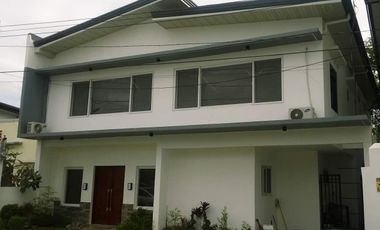 *TWO STOREY POOL VILLA NEAR KOREAN TOWN FOR SALE IN ANGELES