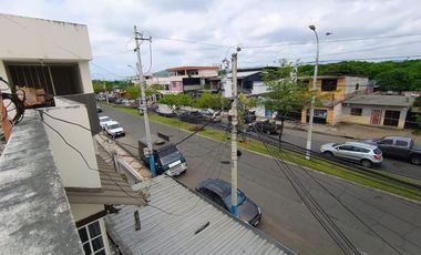 CASA COMERCIAL EN ZONA NORTE SECTOR GASTRONÓMICO DE PORTOVIEJO