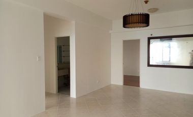 Golf course view 3 bedroom unit in 8 Wack Wack near Ortigas, Makati, BGC Megamall, Shangrila Mall, Podium