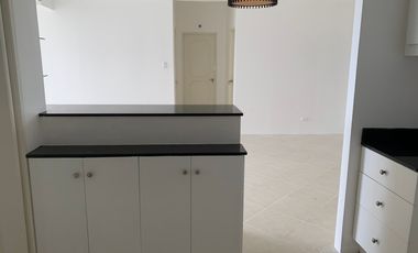 Golf course view 3 bedroom unit in 8 Wack Wack near Ortigas, Makati, BGC Megamall, Shangrila Mall, Podium