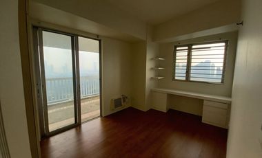 Golf course view 3 bedroom unit in 8 Wack Wack near Ortigas, Makati, BGC Megamall, Shangrila Mall, Podium