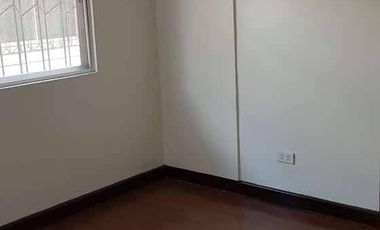 🏠🌆 Prime Makati Townhouse for Sale 🌟 3-Storey | 4BR + Maids Room 🚗 2 Car Garages | Semi Furnished 🛍️ 2-mins from Cash and Carry 🏥 5-mins from Makati M