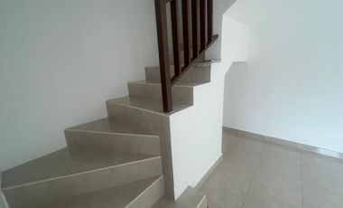URBANIZACION MALAGA DOS VENDO PRECIOSA VILLA DOS PLANTAS, TRES DORMITORIOS, EXCELENTES ACABADOS