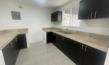 URBANIZACION MALAGA DOS VENDO PRECIOSA VILLA DOS PLANTAS, TRES DORMITORIOS, EXCELENTES ACABADOS