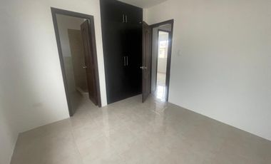 URBANIZACION MALAGA DOS VENDO PRECIOSA VILLA DOS PLANTAS, TRES DORMITORIOS, EXCELENTES ACABADOS