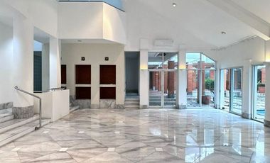 RUMAH SPEKTAKULER di BUKIT GOLF PONDOK INDAH, JAKSEL
