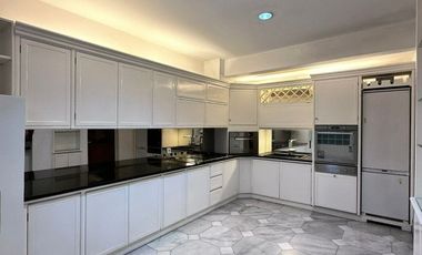 RUMAH SPEKTAKULER di BUKIT GOLF PONDOK INDAH, JAKSEL