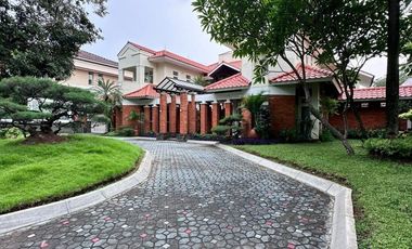 RUMAH SPEKTAKULER di BUKIT GOLF PONDOK INDAH, JAKSEL