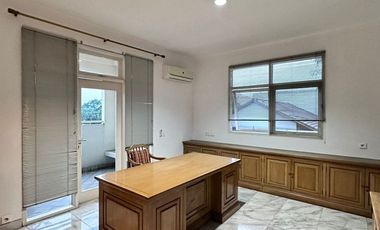 RUMAH SPEKTAKULER di BUKIT GOLF PONDOK INDAH, JAKSEL
