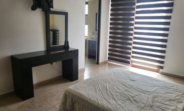 Renta juriquilla, casa amueblada en condominio, Real del Lago, Cumbres Juriquilla, Querétaro