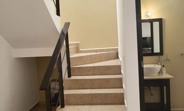 Renta juriquilla, casa amueblada en condominio, Real del Lago, Cumbres Juriquilla, Querétaro