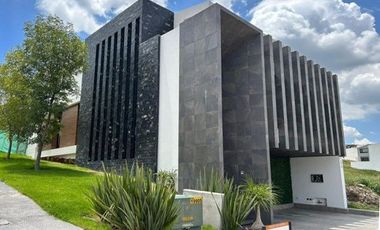 Casa Amueblada en Venta, 4 recámaras, Gran Reserva, Lomas de Angelópolis, Puebla Lomas de Angelópolis Cascata, San Andrés Cholula, Puebla.
