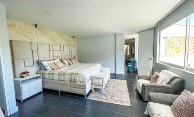 PR17252 Arriendo de casa amoblada en Alto del Escobero