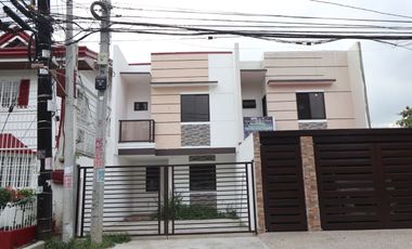 Brand New 3 Storey Townhouse For Sale in Fairview with 3 Bedrooms and 2 Toilet and Bath PH2465