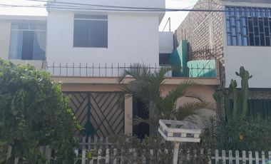 Se Vende Casa De 2 Pisos En Urb. Coovitiomar Distrito De Santa Rosa