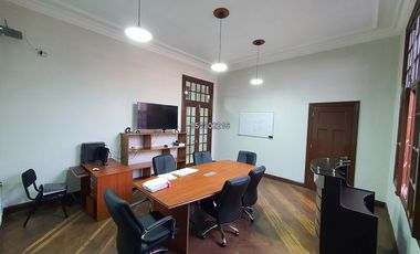 LOCAL COMERCIAL EN VENTA 324 m2 Alfonso Ugarte Lima Cercado