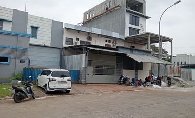Dijual Gudang Taman Tekno Serpong Tangerang Selatan Sedang Renovasi Murah Lokasi Sangat Strategis