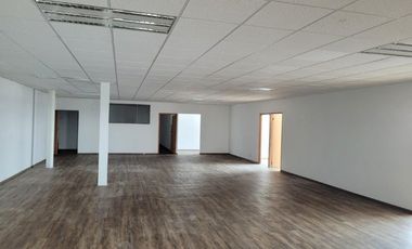 Oficina en Renta, Avenida Gustavo Baz, Tlalnepantla de Baz, Muy Espaciosa