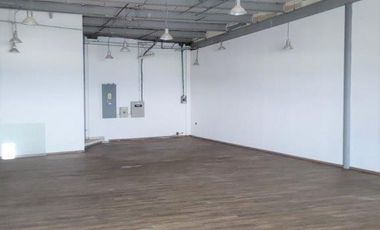 Oficina en Renta, Avenida Gustavo Baz, Tlalnepantla de Baz, Muy Espaciosa