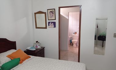 Venta de Casa de una planta en Centenario Sur de 3 habitaciones