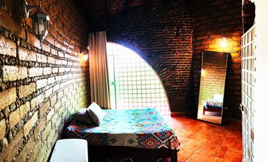 CASA EN VENTA, 1,774.84M2 CON ALBERCA EN TLAYACAPAN MORELOS