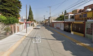¡APROVECHA ESTA INCREÍBLE OPORTUNIDAD PARA HACER CRECER TU PATRIMONIO! Casa en REMATE BANCARIO Fraccionamiento Izcalli San Pablo, Tultitlán, México
