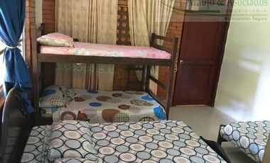 EN EL CARMEN DE ÁPICALA TOLIMA permitamos hermosa casa campestre.