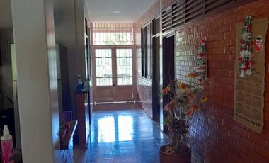 EN EL CARMEN DE ÁPICALA TOLIMA permitamos hermosa casa campestre.