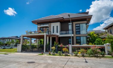 FOR SALE 3 Storey 8 Bedroom Modern House and Lot Silang Cavite
