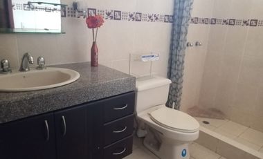 Casa de alquiler amoblada en la Urb. Ciudad Celeste, Samborondón