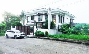 Spacious 6 Bedrooms House with Pool in Uphill Royale Cebu