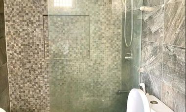 Spacious 6 Bedrooms House with Pool in Uphill Royale Cebu