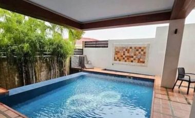 Spacious 6 Bedrooms House with Pool in Uphill Royale Cebu