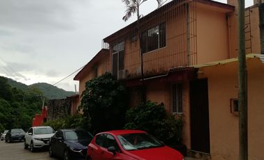 EN VENTA CASA PRIVADA EN ACAPULCO DORADO FRACCIONAMIENTO CUMBRES MUY CERCA DE AVENIDA COSTERA MIGUEL ALEMAN