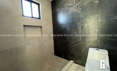 CASA EN VENTA EN ASTURIAS CON PATIO AMPLIO