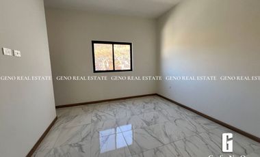 CASA EN VENTA EN ASTURIAS CON PATIO AMPLIO
