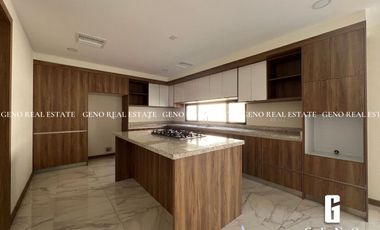 CASA EN VENTA EN ASTURIAS CON PATIO AMPLIO