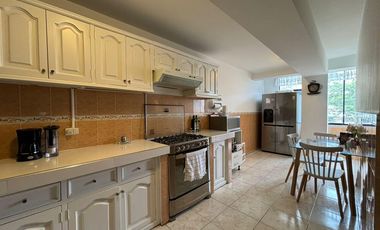 Departamento central en venta en avenida universitaria