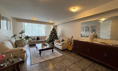 Departamento central en venta en avenida universitaria