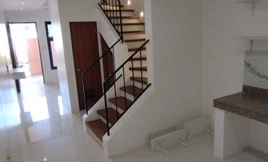 Classic Townhouse for sale in Project 8 Q.C w/ 4 Bathrooms near Savemore