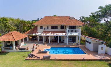 (HS332-04) Outstanding 4-Bedroom Family Home with Swimming Pool for Sale in Luang Nuea, Doi Saket